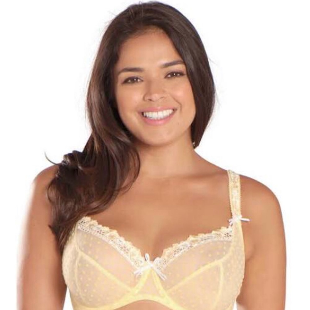 Curvy Kate 28G yellow lace unlined bra!